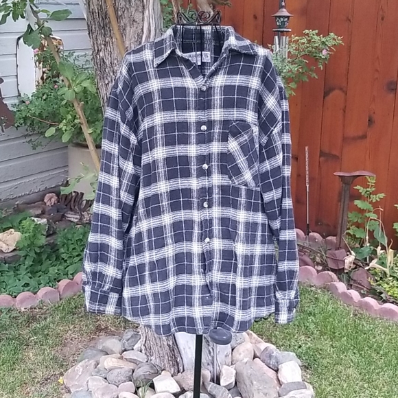 Wilderness Other - Flannel shirt